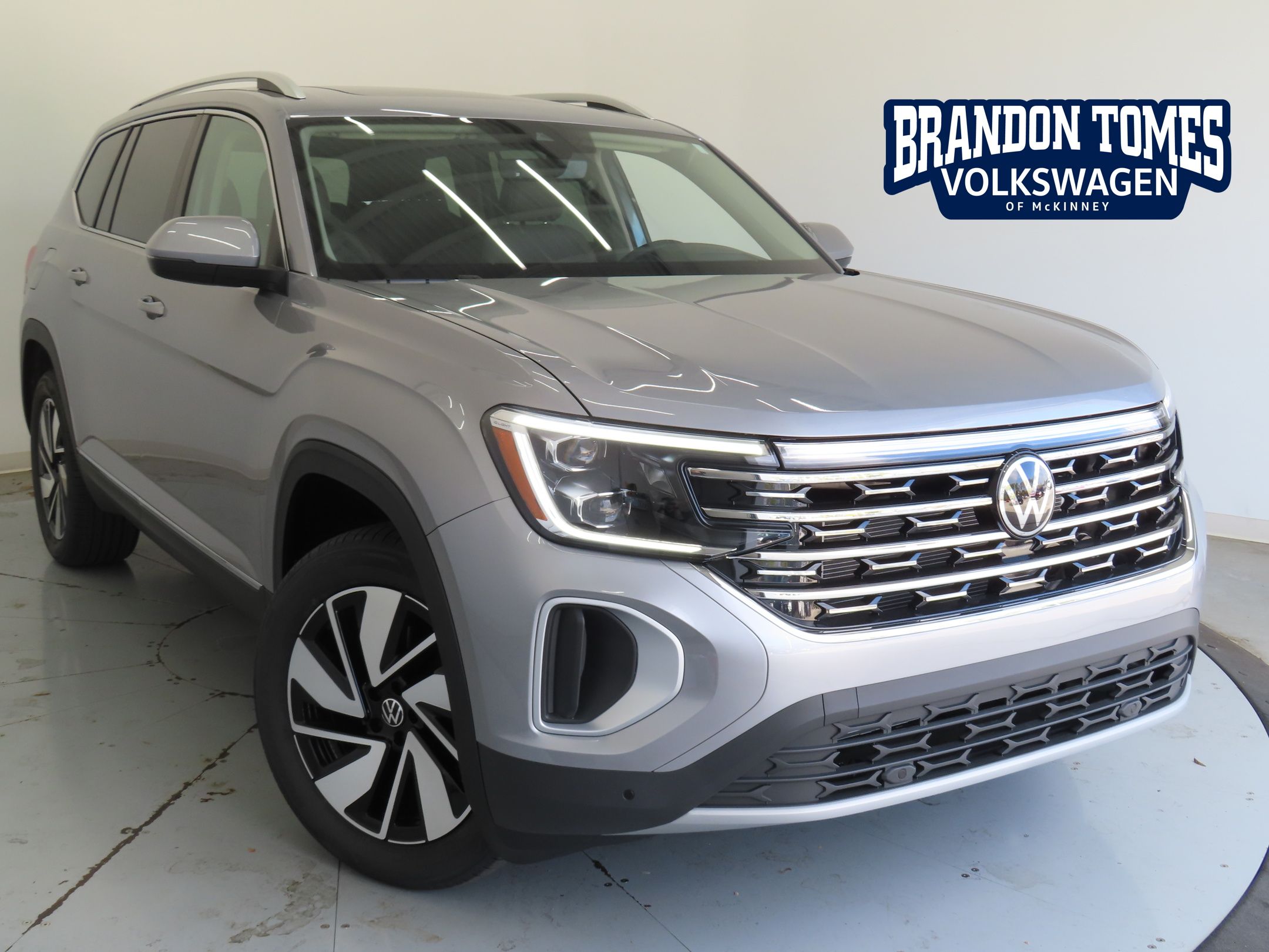 2026 Volkswagen Atlas SEL's photo