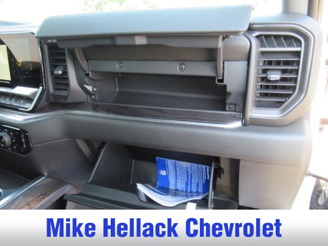2023 Chevrolet Silverado 1500 LTZ photo 16