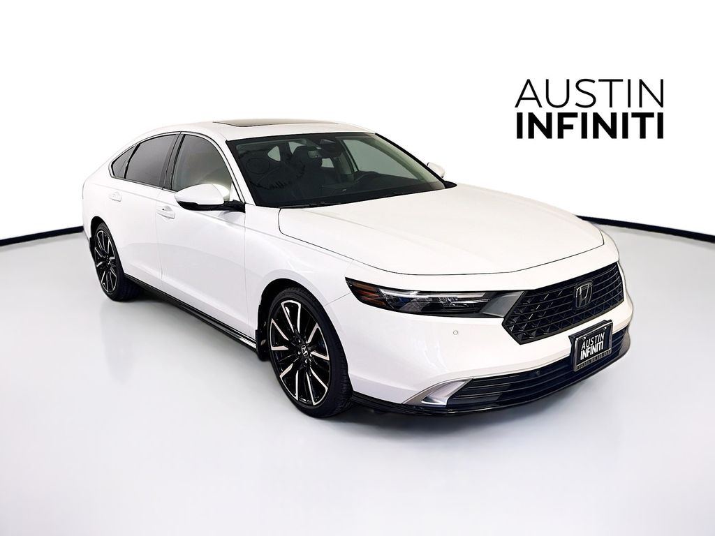 2025 Honda Accord Hybrid Touring's photo