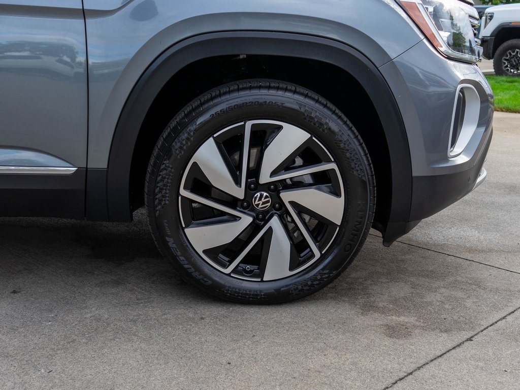 2024 Volkswagen Atlas SEL photo 34