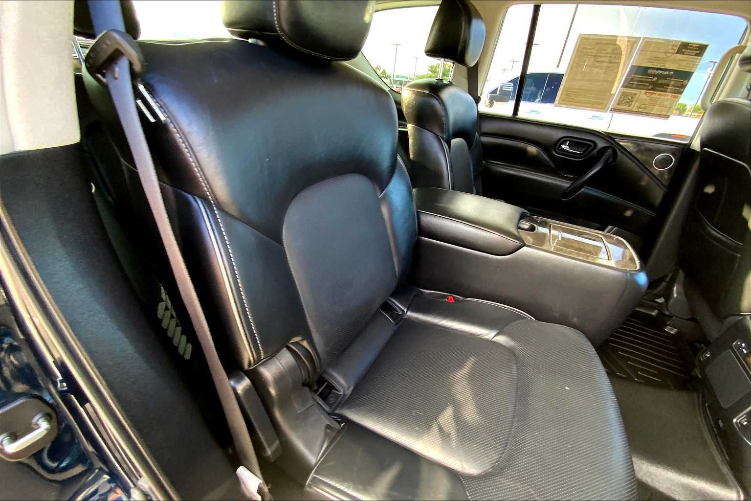 2022 Infiniti QX80 Luxe photo 19