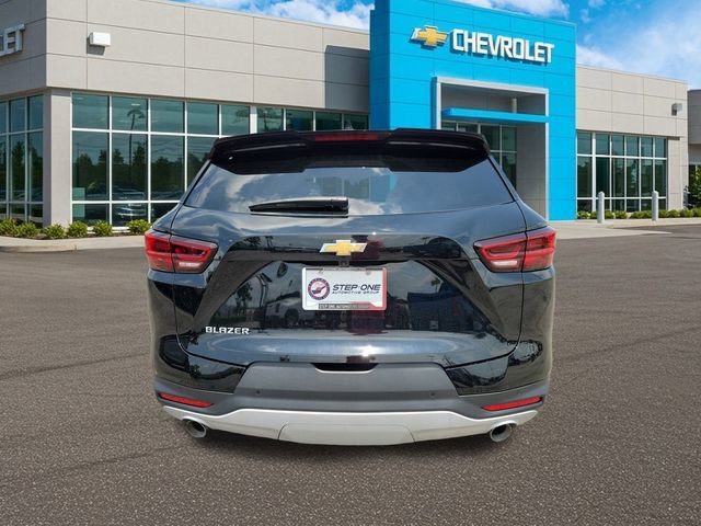 2025 Chevrolet Blazer 2LT photo 21