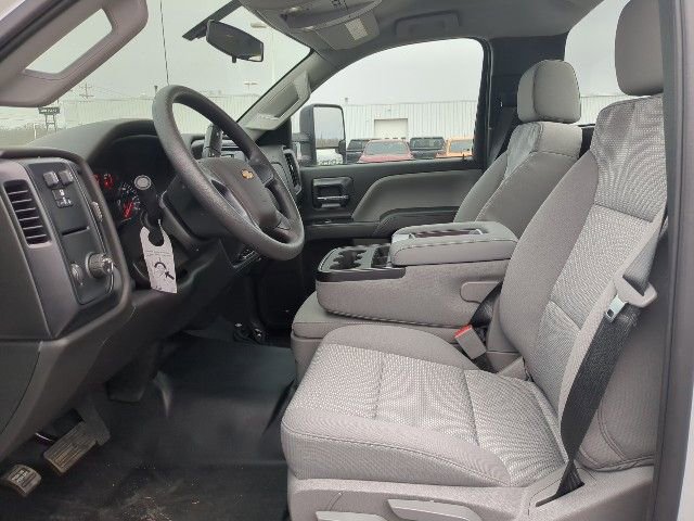 2024 Chevrolet Silverado 5500HD Work Truck photo 9