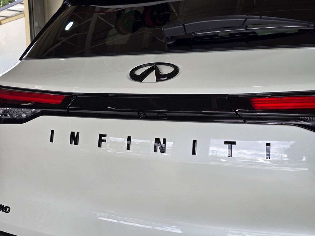 2025 Infiniti QX60 Luxe AWD photo 25