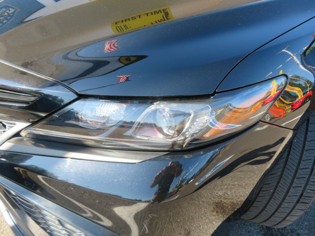 2021 Toyota Camry SE photo 31