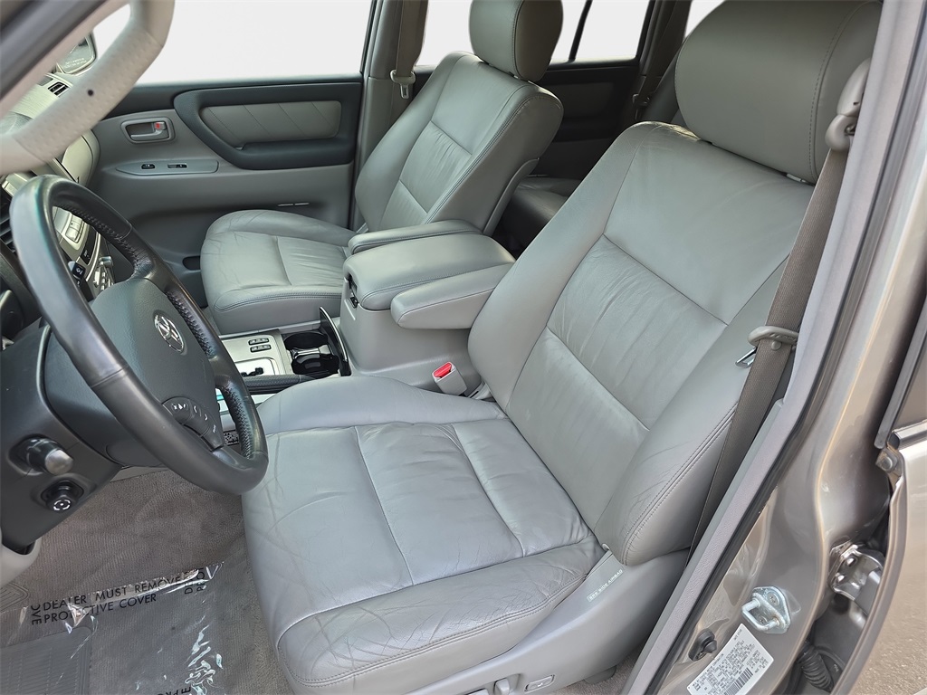 2006 Toyota Land Cruiser Base photo 13