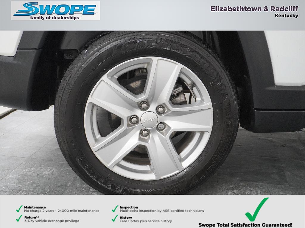2022 Jeep Compass Latitude photo 22