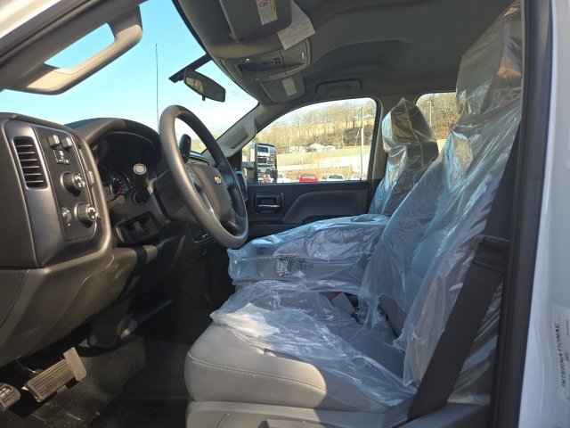 2024 Chevrolet Silverado 5500HD 4500HD Work Truck photo 3