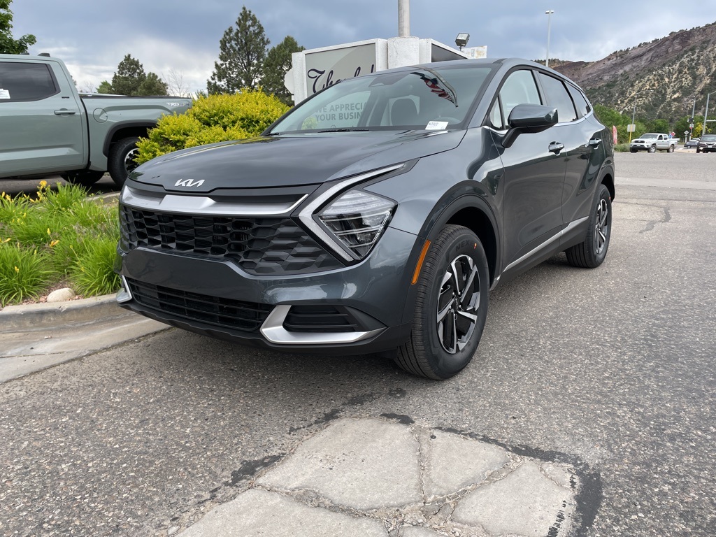 2025 Kia Sportage Hybrid LX photo 2