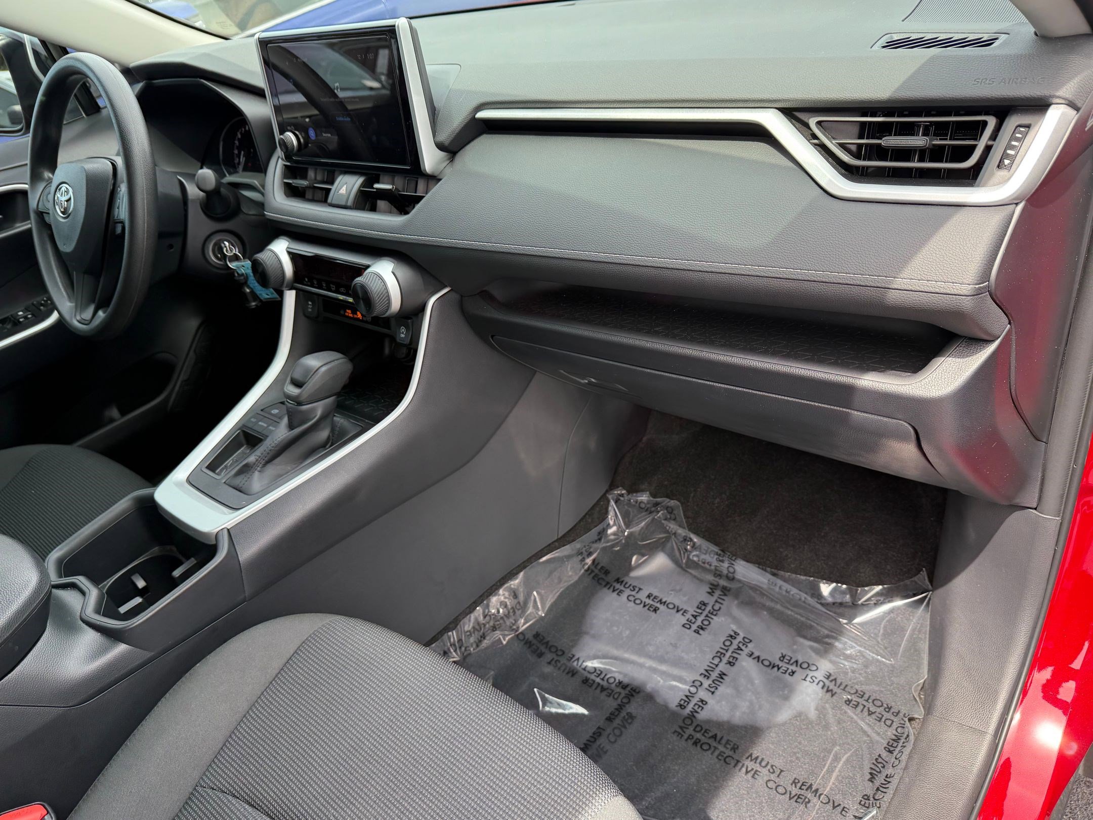 2025 Toyota RAV4 LE photo 29