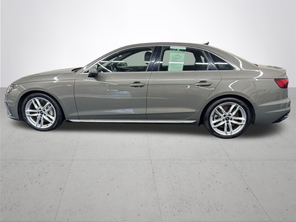 2023 Audi A4 45 S line Premium Plus Quattro photo 3