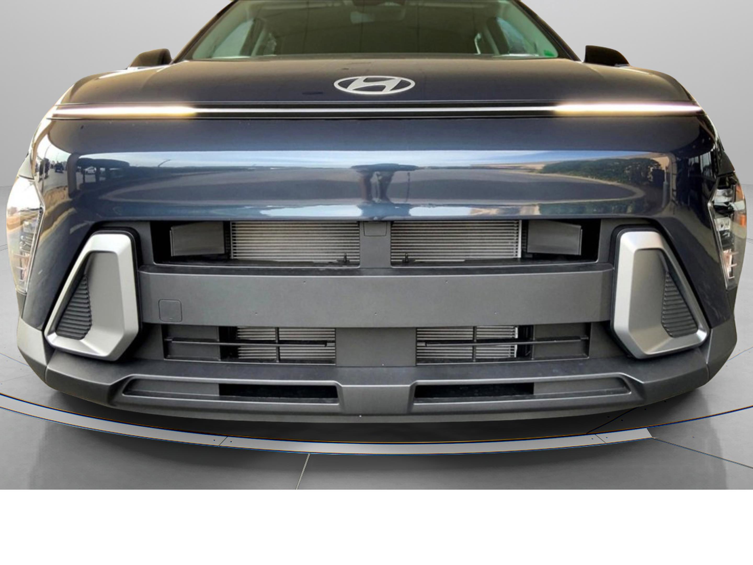 2026 Hyundai Kona SEL photo 2