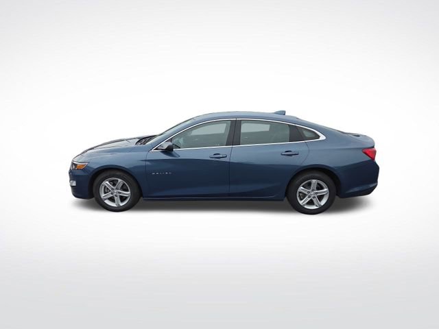 2024 Chevrolet Malibu 1LT photo 2