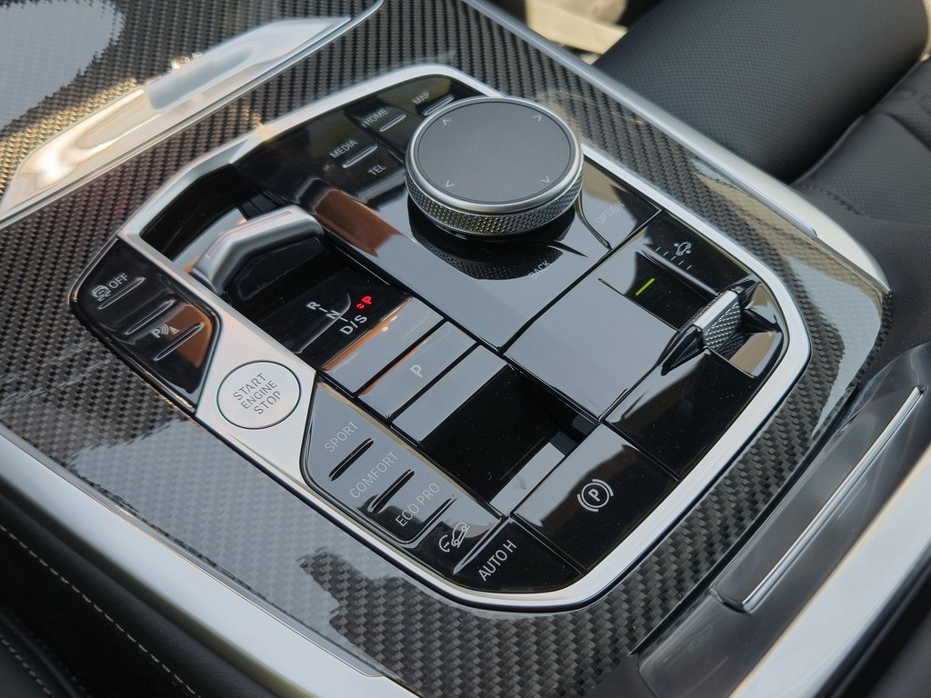 2026 Bmw X7 M60i photo 12