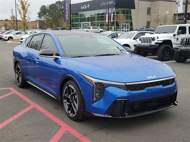 2025 Kia K4 GT-Line photo 3