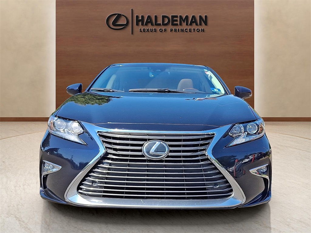 2018 Lexus ES 350 photo 2