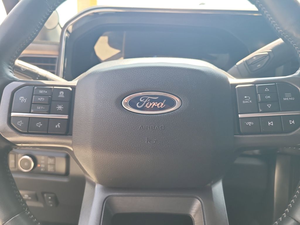 2024 Ford F-350 Lariat photo 13