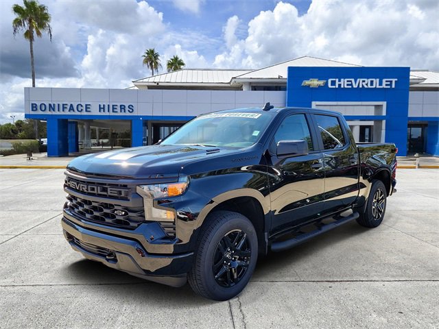 2026 Chevrolet Silverado 1500 Custom photo 2