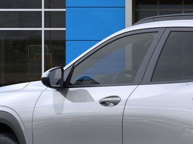 2025 Chevrolet Trax LT photo 10