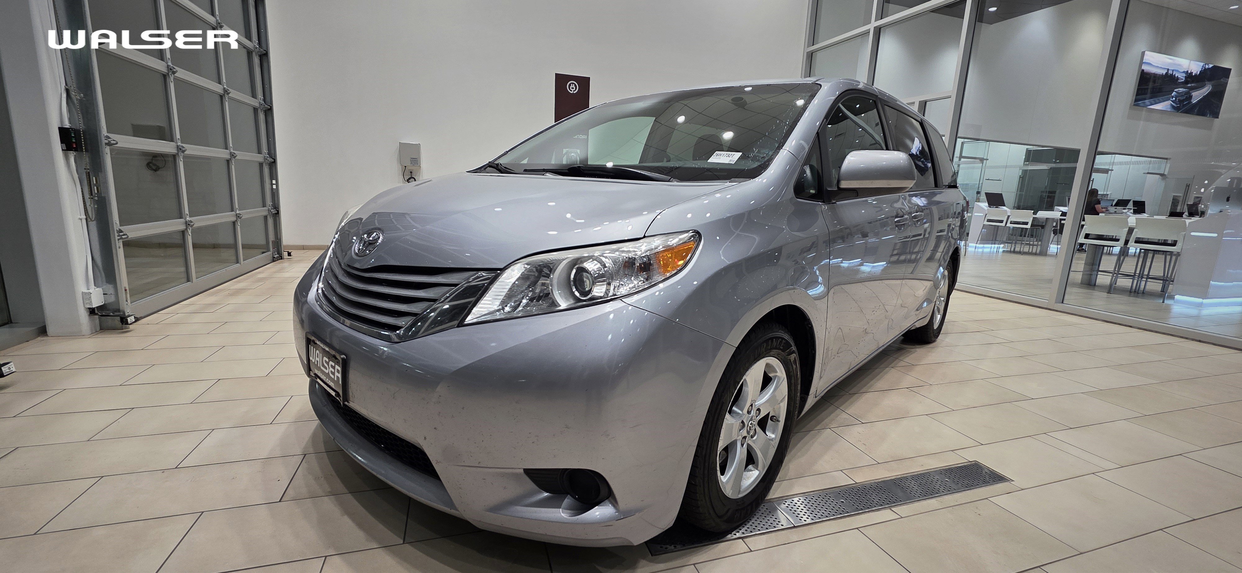 2015 Toyota Sienna LE
