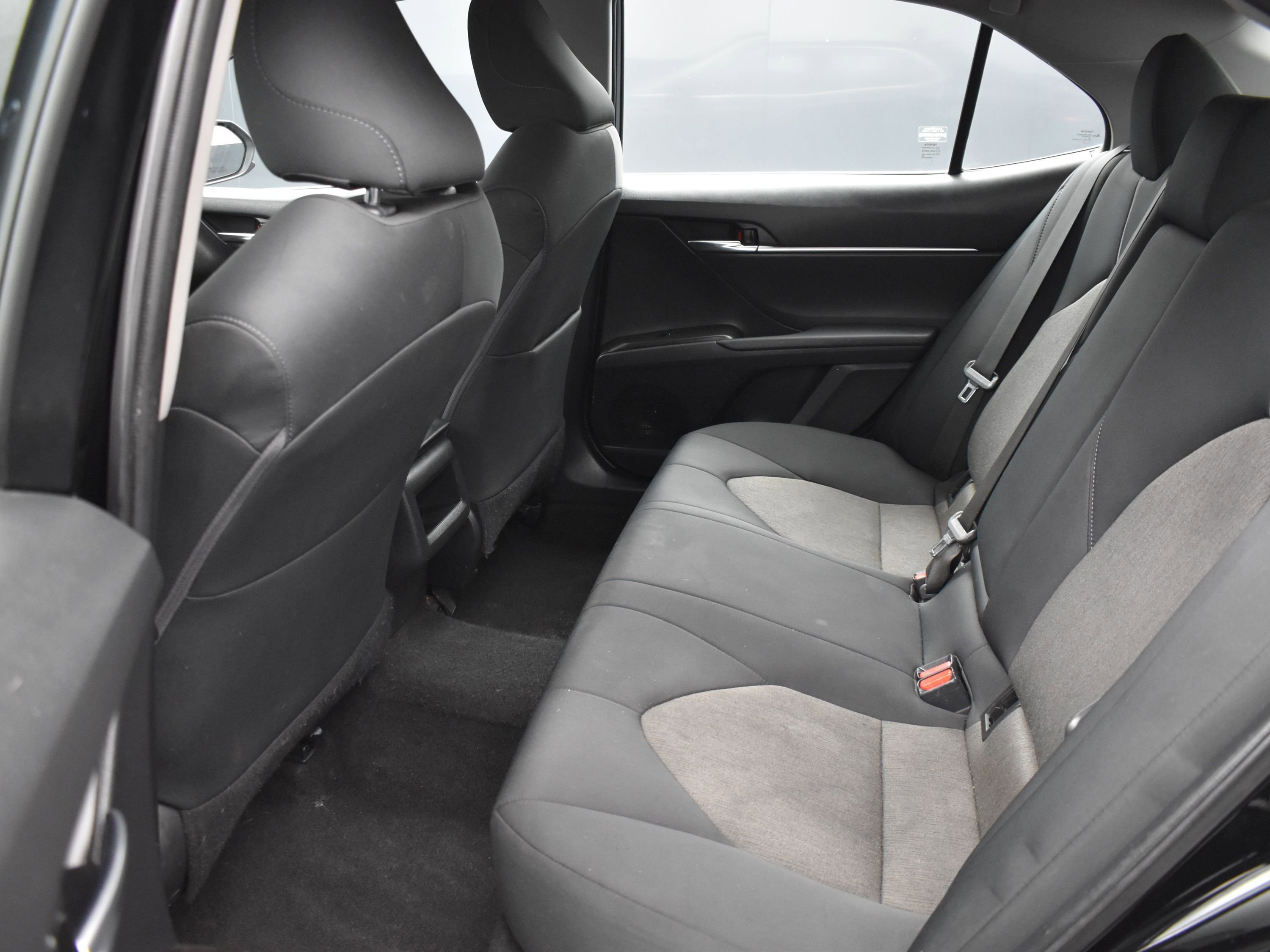 2021 Toyota Camry LE photo 14