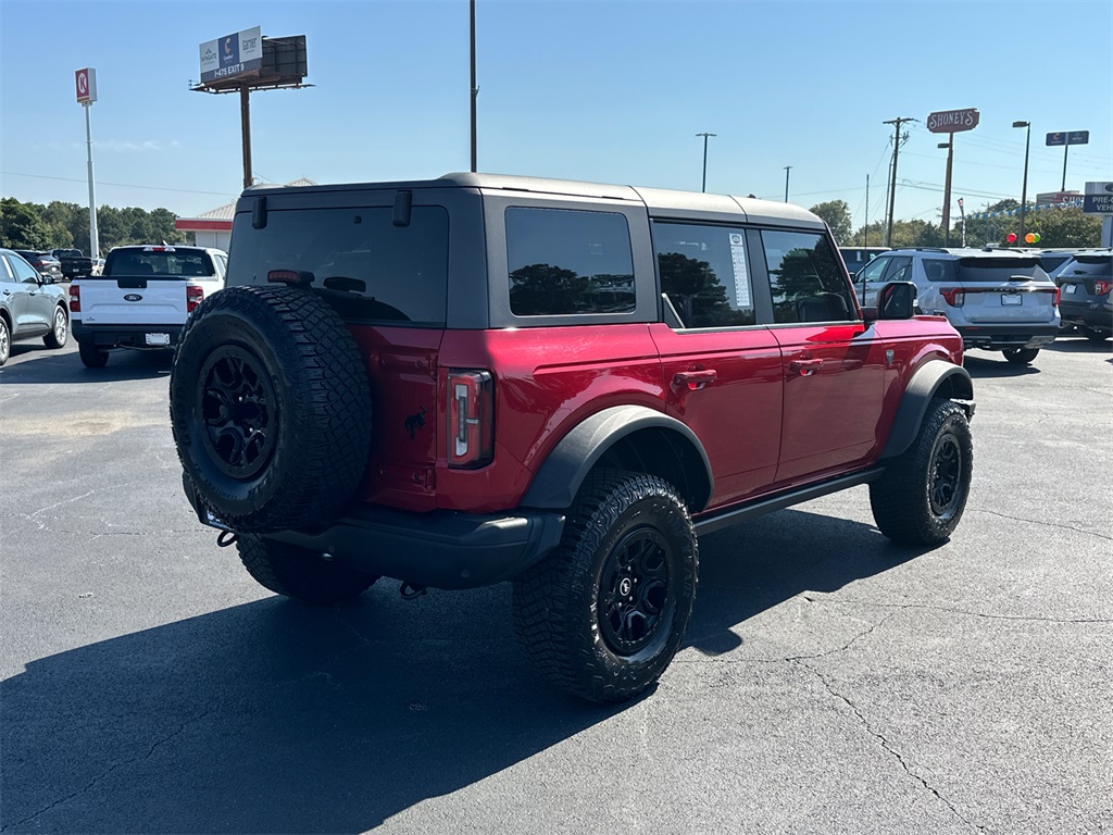 2021 Ford Bronco First Edition photo 2
