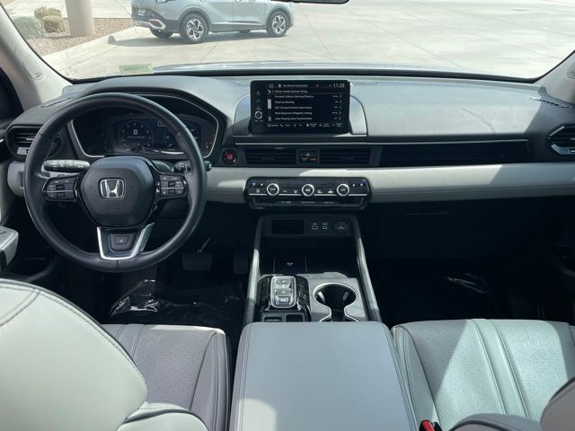 2023 Honda Pilot Elite photo 7