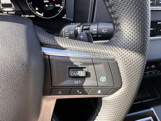 2024 Mitsubishi Outlander photo 28