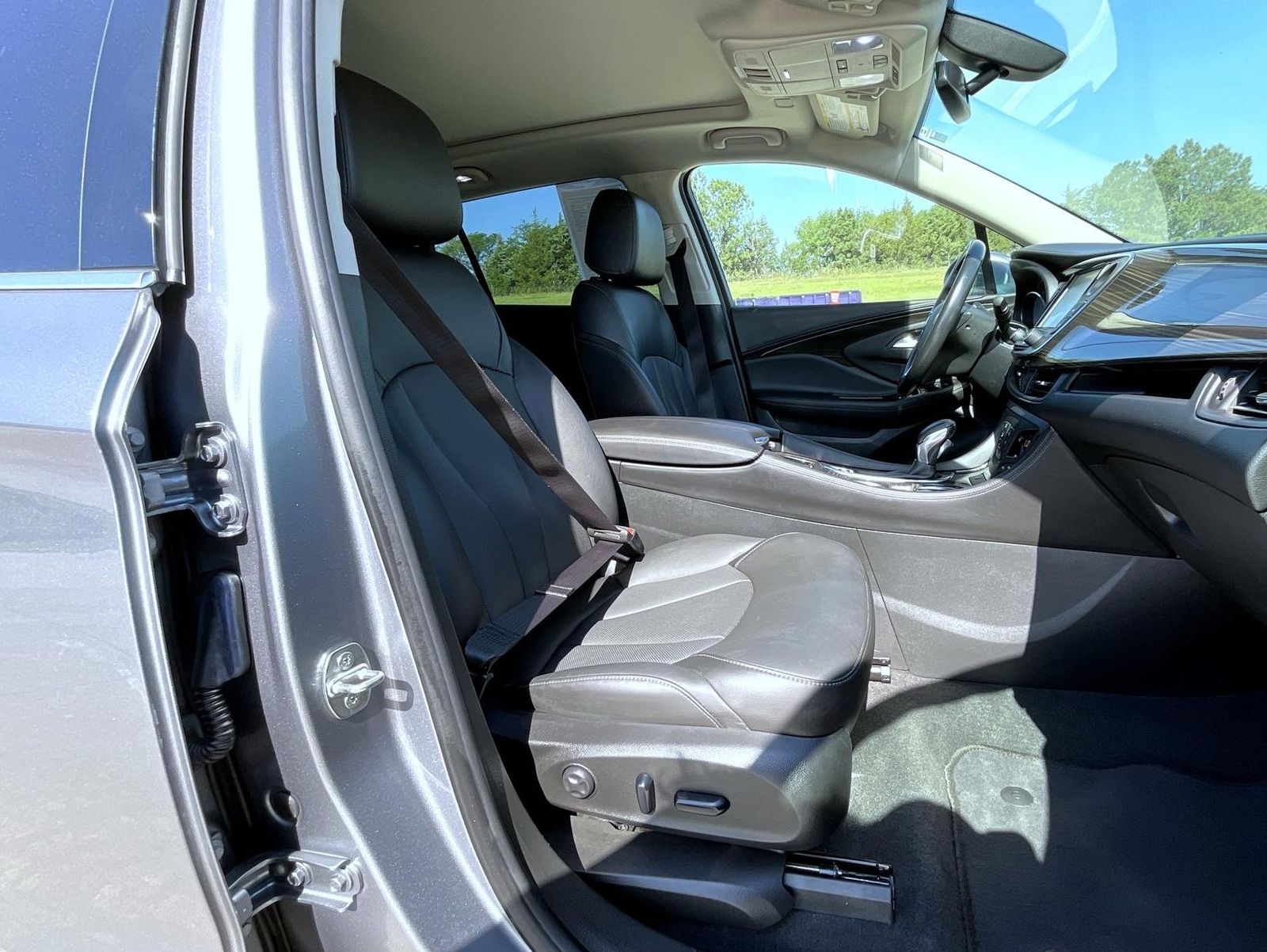 2019 Buick Envision Essence photo 16