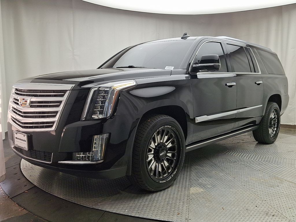 2016 Cadillac Escalade ESV Platinum's photo
