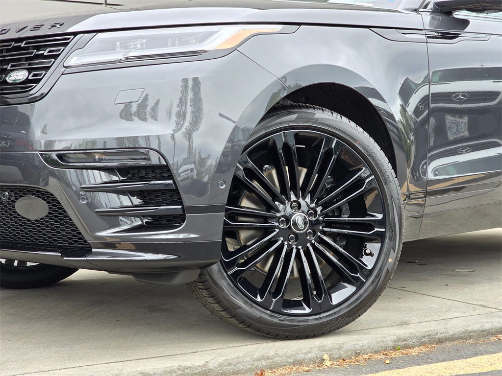 2026 Land Rover Range Rover Velar P400 Autobiography photo 2
