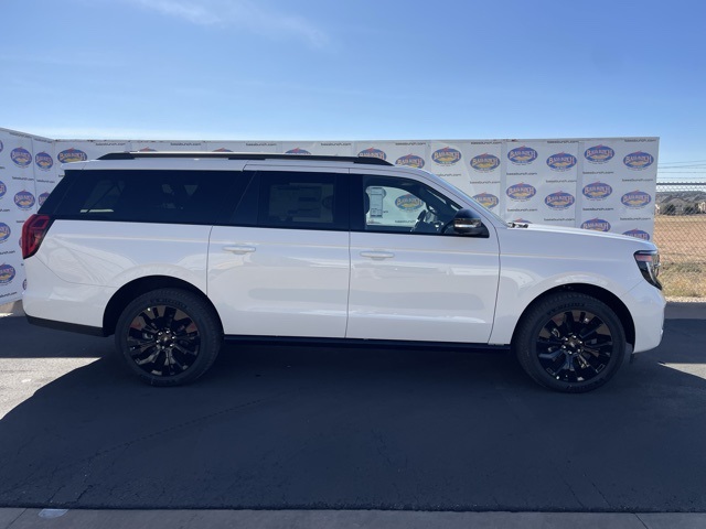 2025 Ford Expedition Platinum's photo