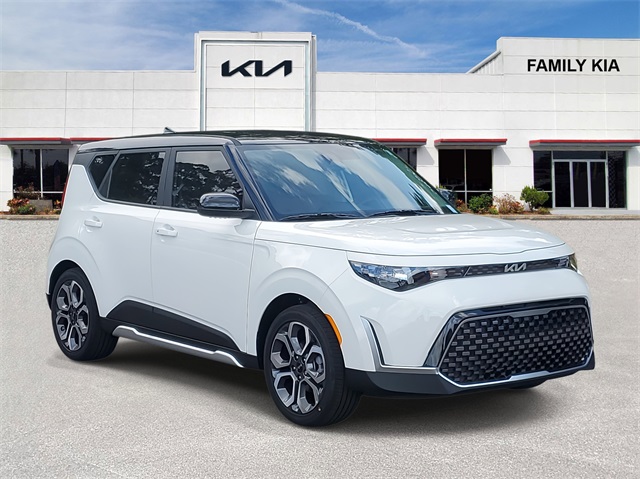 2025 Kia Soul EX's photo