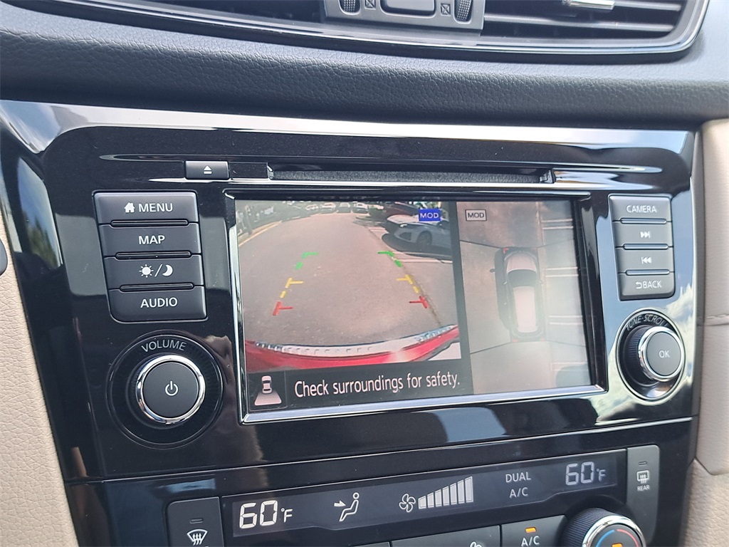 2018 Nissan Rogue SV photo 28