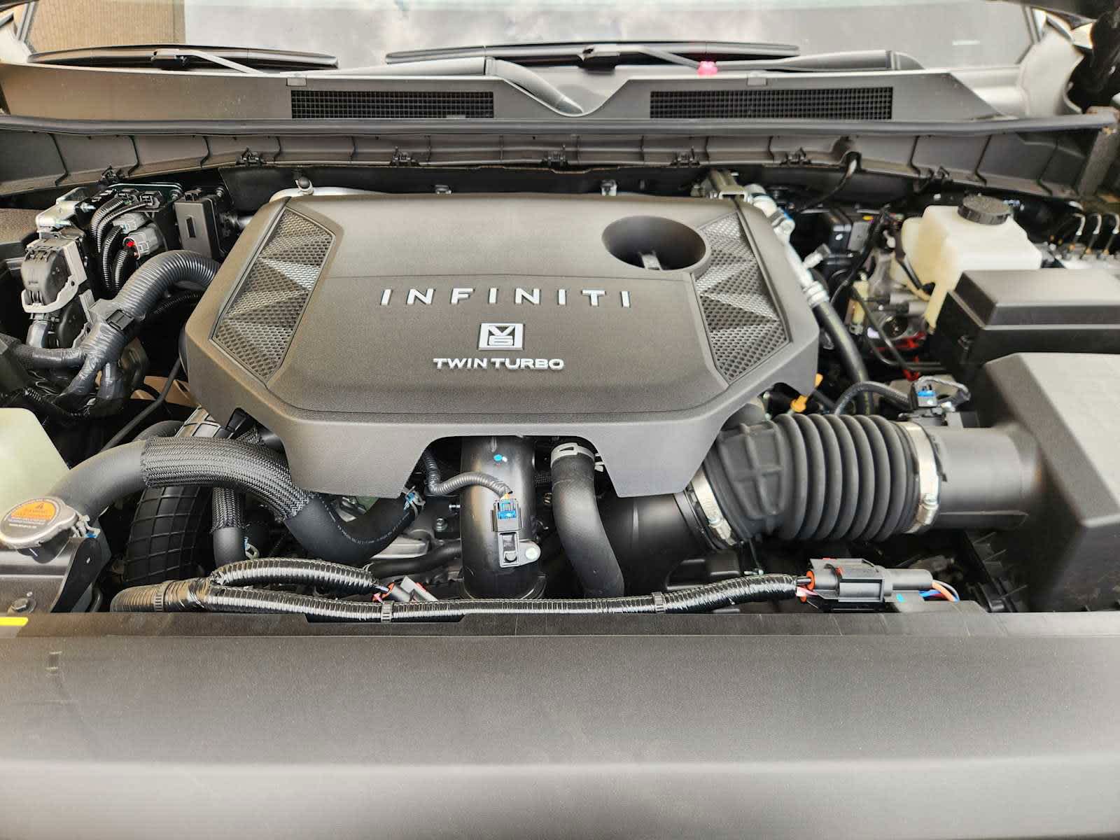 2025 Infiniti QX80 photo 20
