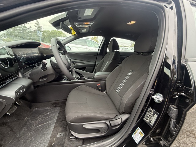 2025 Hyundai Elantra Hybrid SEL Sport photo 11
