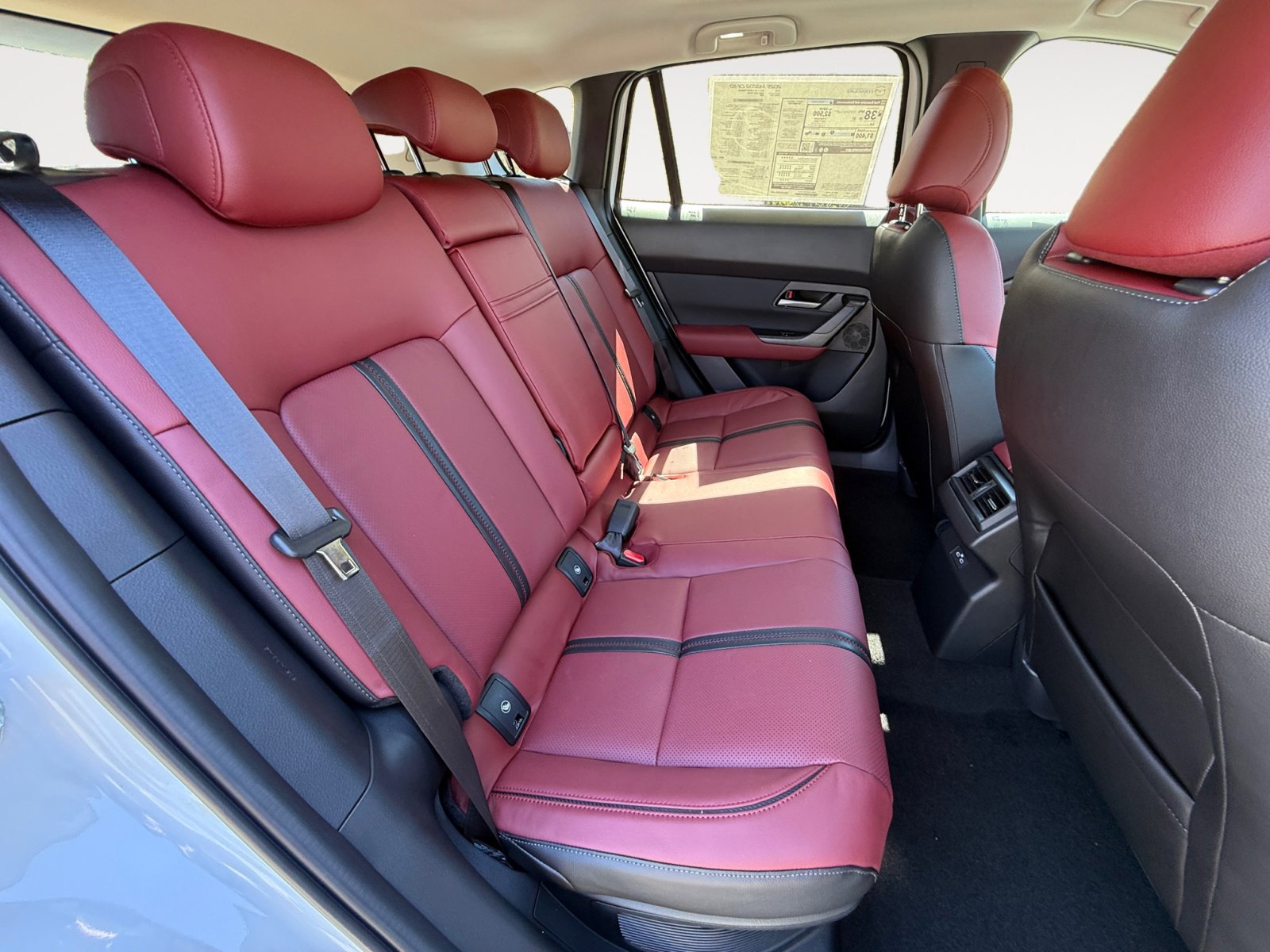 2025 Mazda CX-50 Premium photo 17