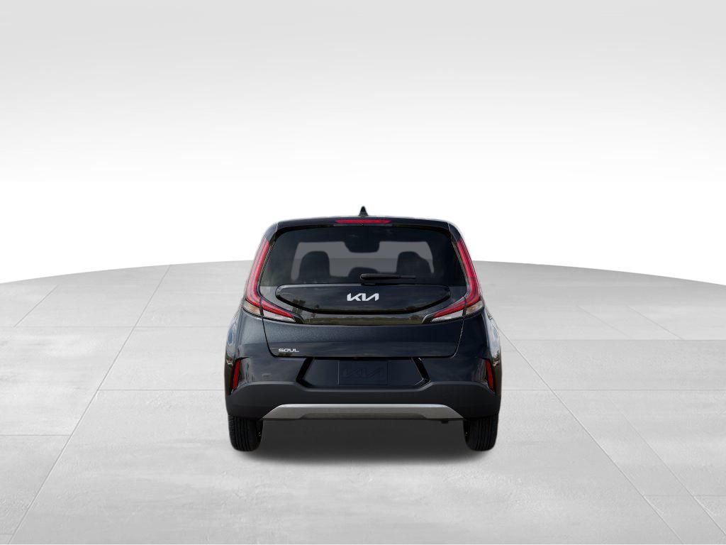 2025 Kia Soul LX photo 5