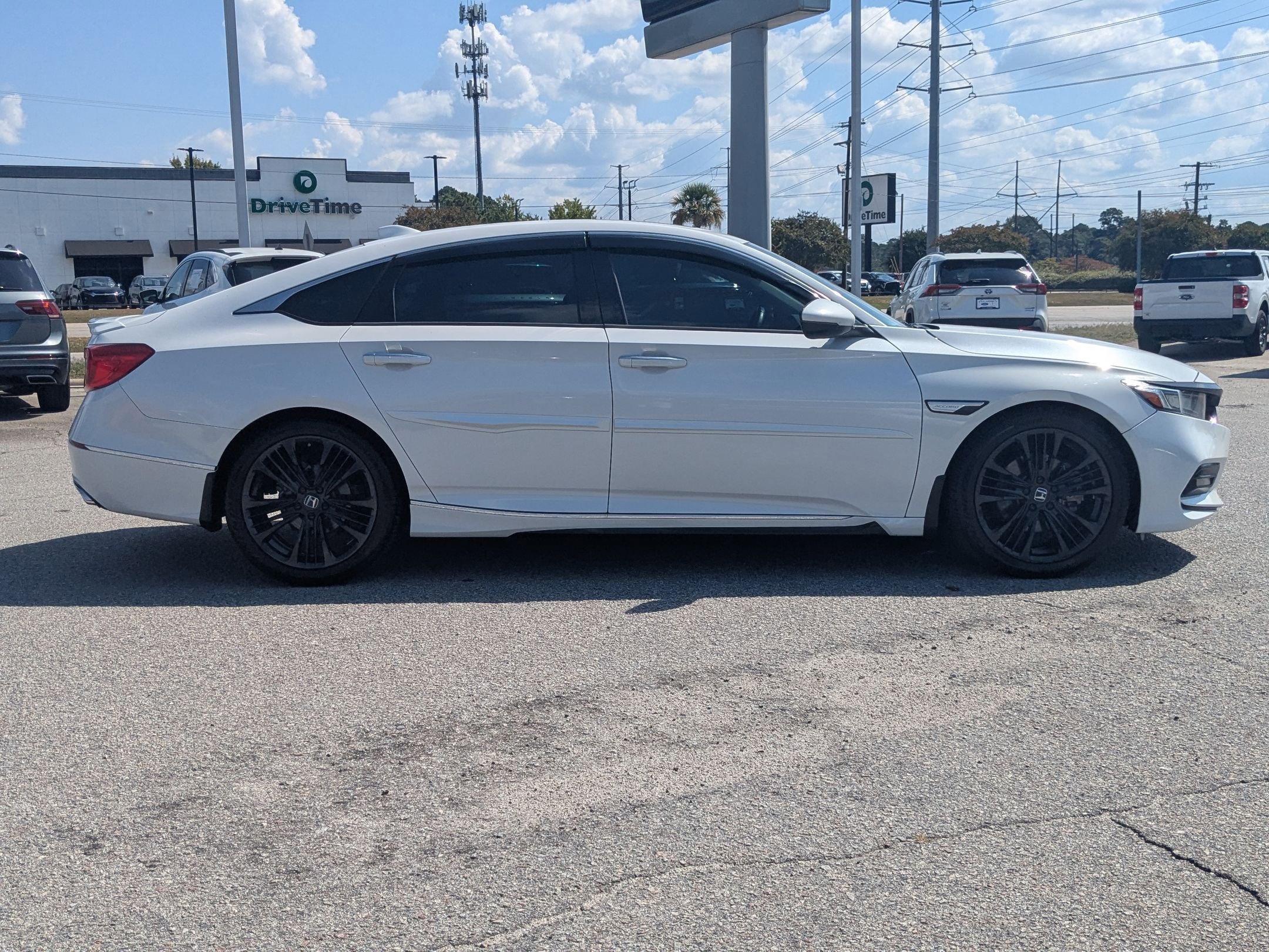 2018 Honda Accord Touring 2.0T photo 4