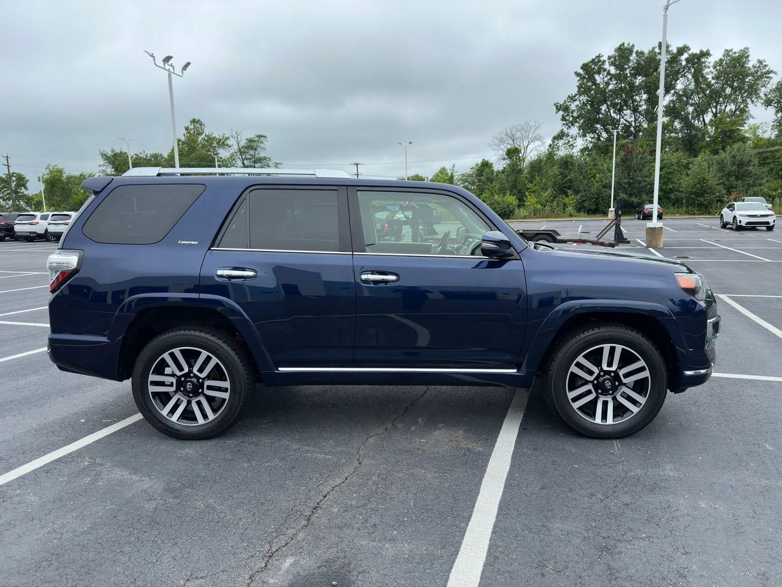 2022 Toyota 4Runner Limited photo 6