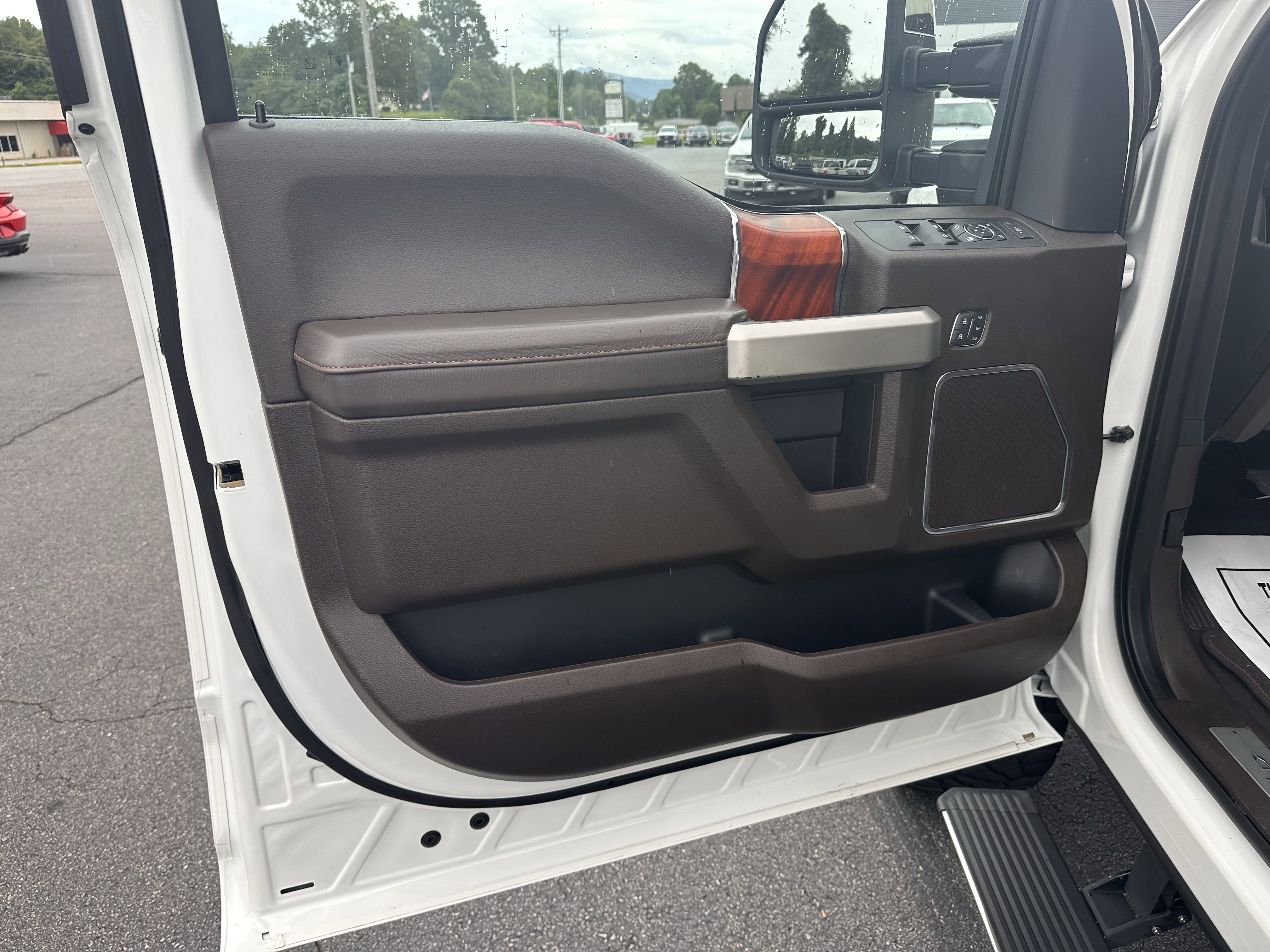 2022 Ford F-250 King Ranch photo 8
