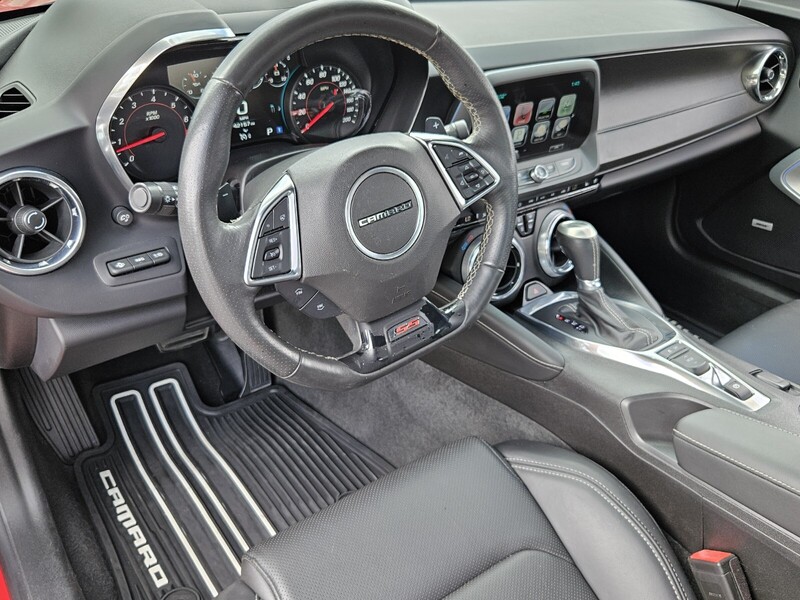 2016 Chevrolet Camaro SS photo 11