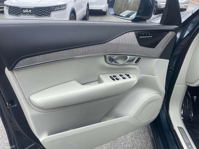 2023 Volvo XC90 Ultimate photo 17