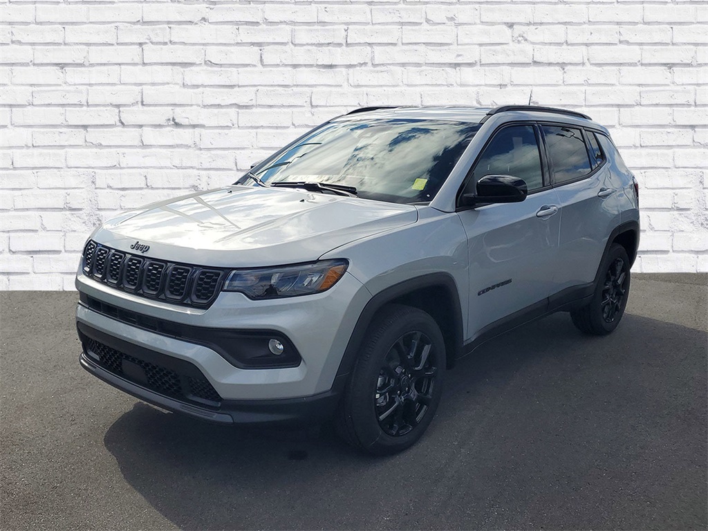 2026 Jeep Compass Latitude Altitude photo 4