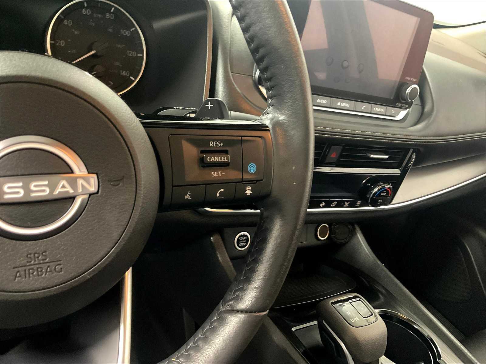 2022 Nissan Rogue SV photo 24