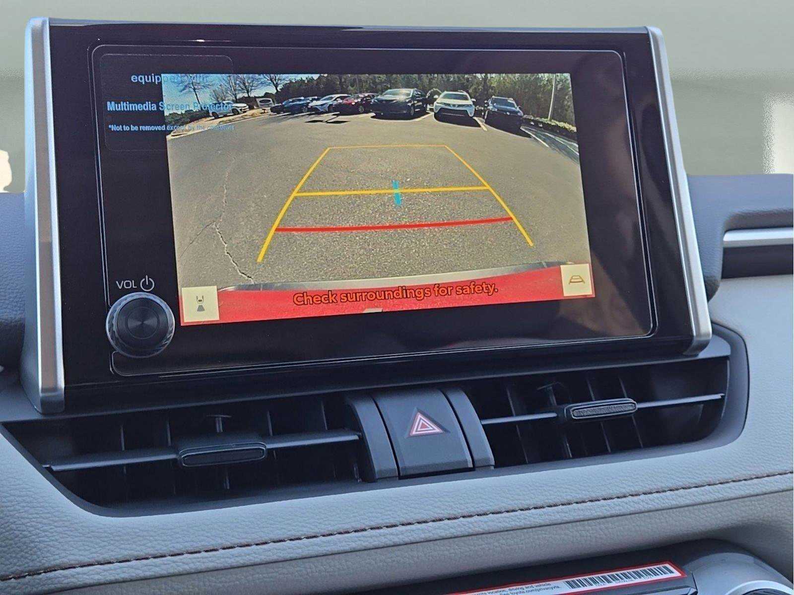 2025 Toyota RAV4 Hybrid XLE photo 23