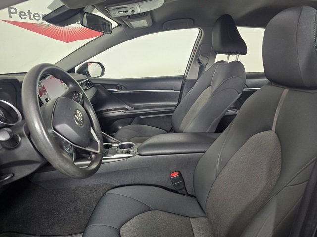 2023 Toyota Camry LE photo 4