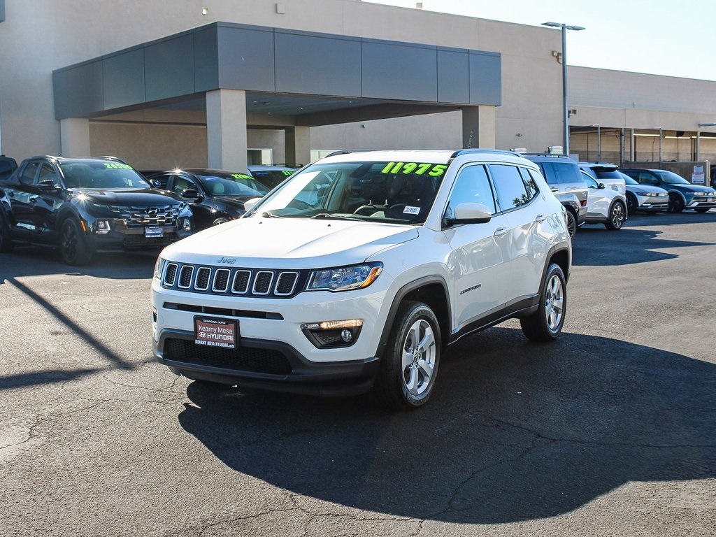 2018 Jeep Compass Latitude photo 2