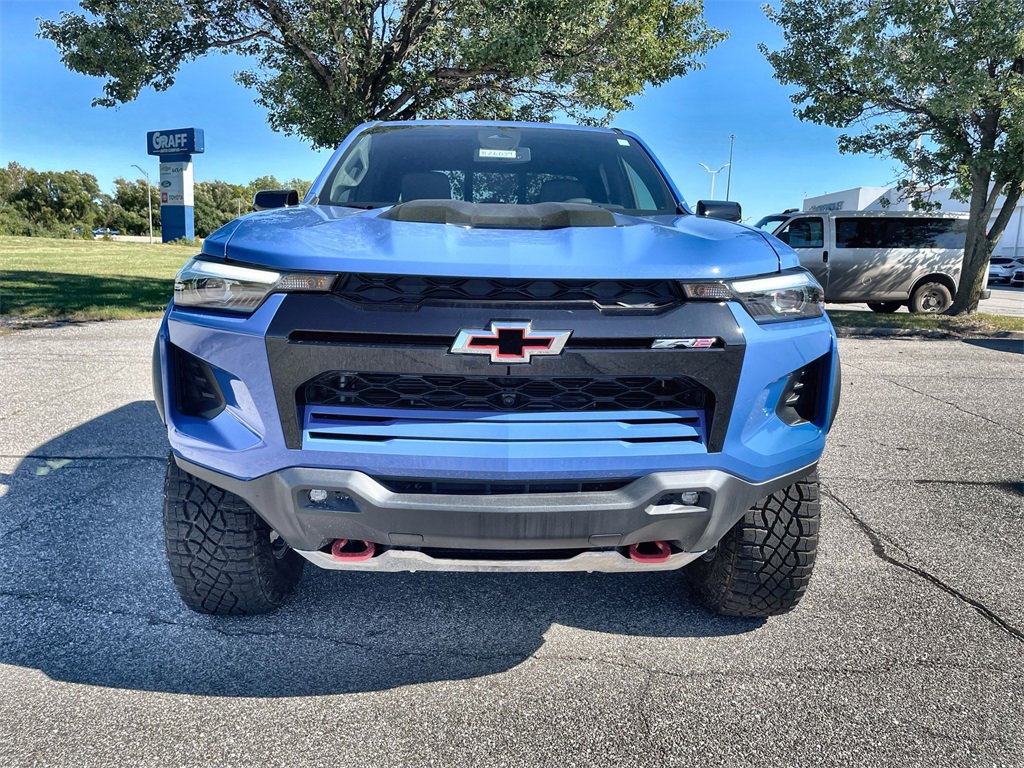 2026 Chevrolet Colorado ZR2 photo 3