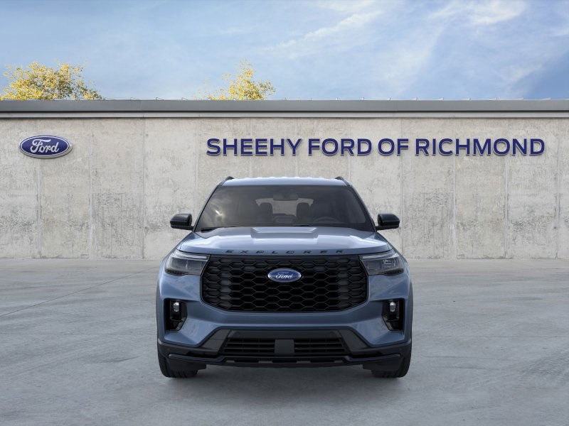 2026 Ford Explorer ST-Line photo 4